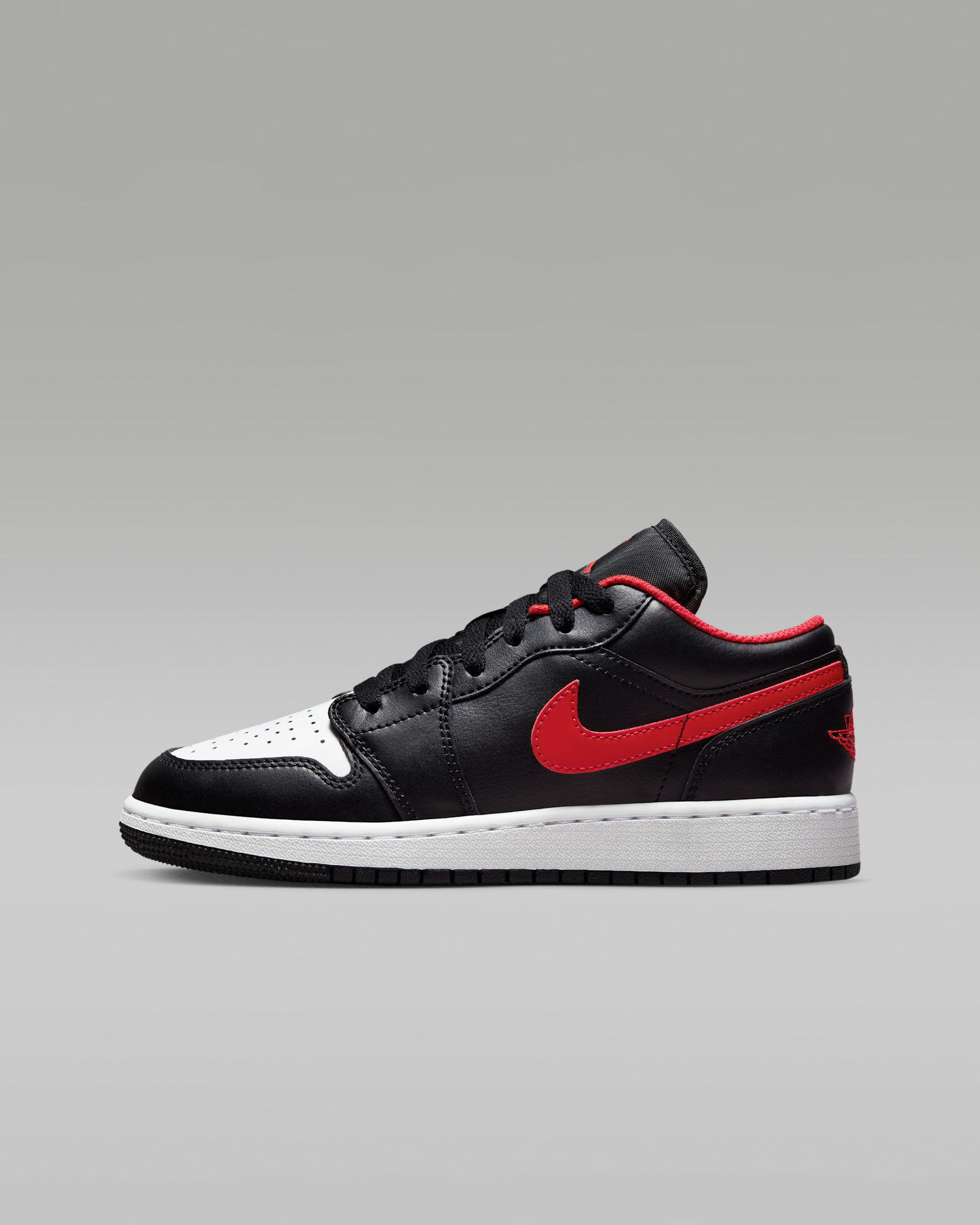 Air Jordan 1 Low Older Kids' Shoes. Nike ID